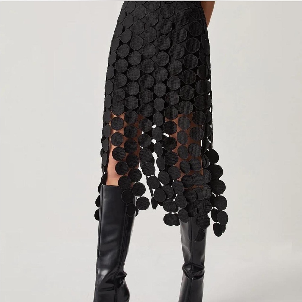 Commence skirt